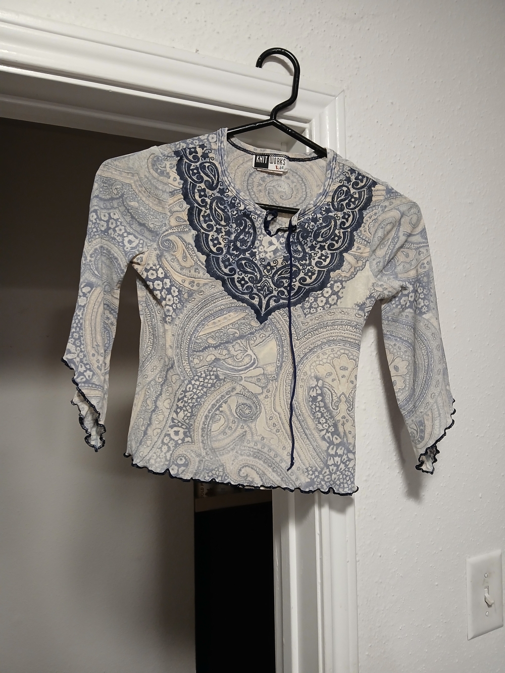 Knit works Vintage Kids  Blue Paisley Lace-Detail Crop Top